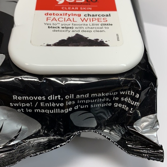 Yes To Tomatoes Detoxifying Charcoal Makeup Remover wipes x4 - Picture 3 of 7
